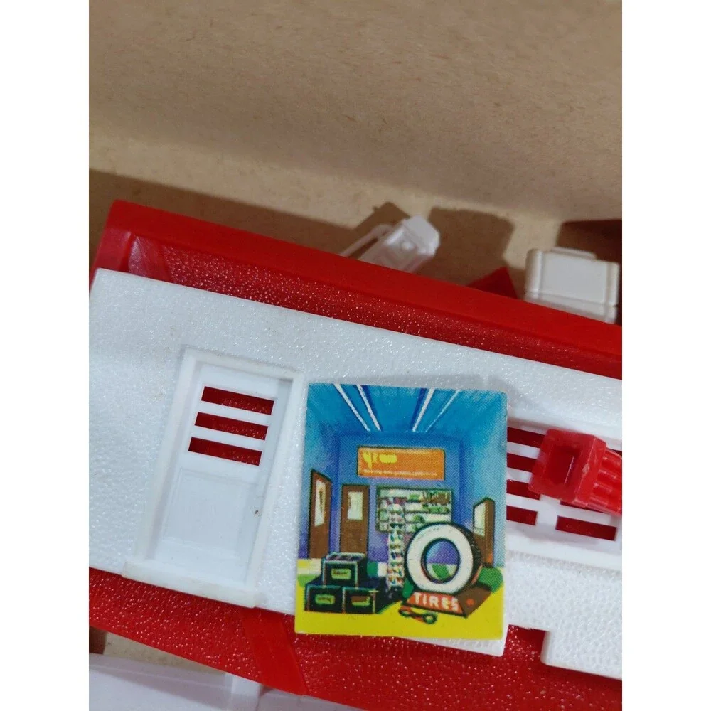 Plasticville 4902 HO Gauge Model Railroad Assortment Houses Church Station w/Box